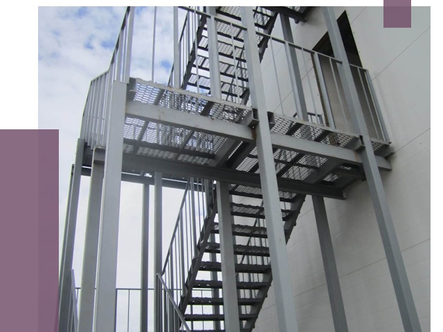 Монтаж пожарных лестниц в Новосибирске от 7726 руб.