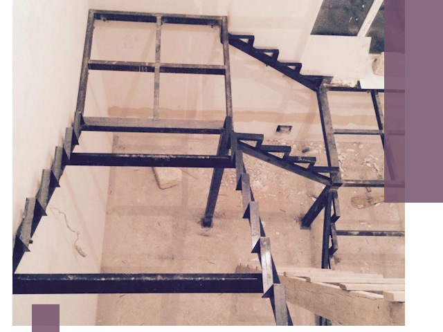 Монтаж лестниц на металлокаркасе в Новосибирске быстро и качественно