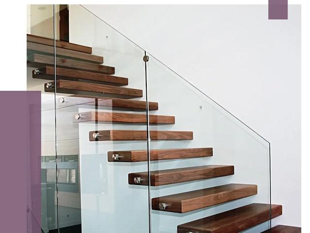 Стеклянные перила для лестницы в Новосибирске от 14741 руб.