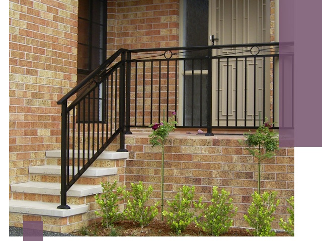 Уличные перила из металла под ключ в Новосибирске