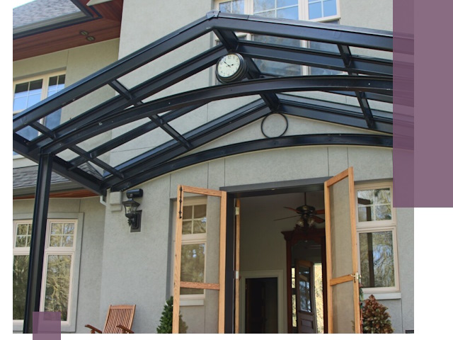 Изготовление и монтаж навесов и козырьков в Новосибирске