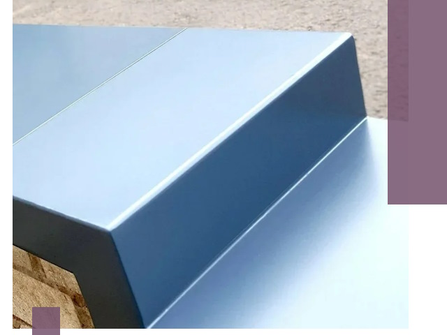 Крышки на парапет в Новосибирске: изготовление и монтаж под ключ