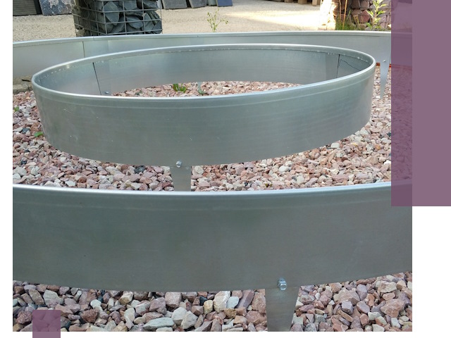 Нержавеющие бордюры под ключ в Новосибирске — изготовление и монтаж